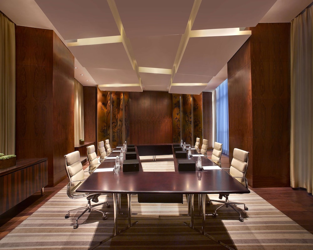 Grand Hyatt Shenzhen 65/75