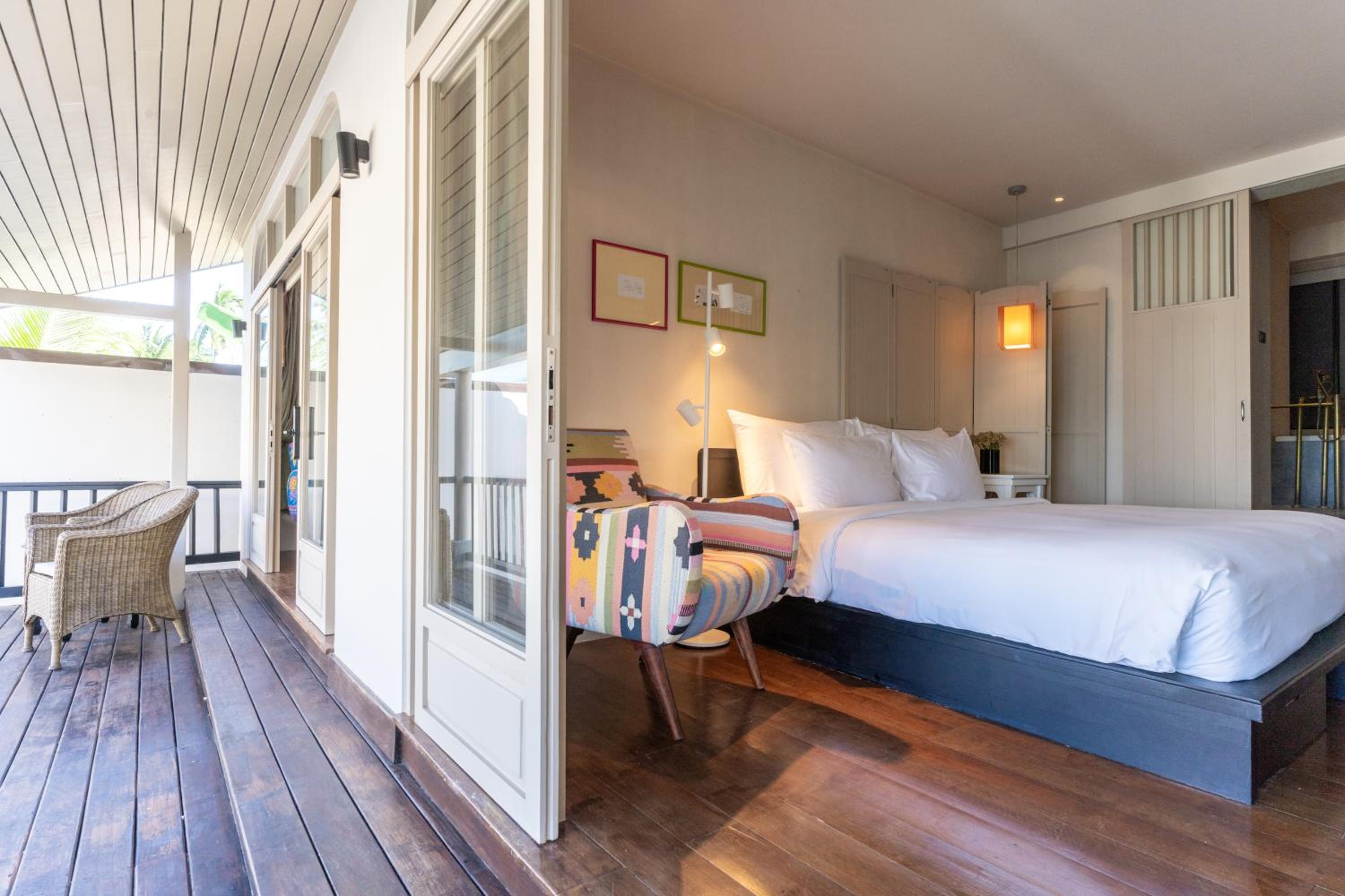 غرفة ديلوكس بسرير مزدوج، B House Samui (ex The Scent Hotel) 2/2
