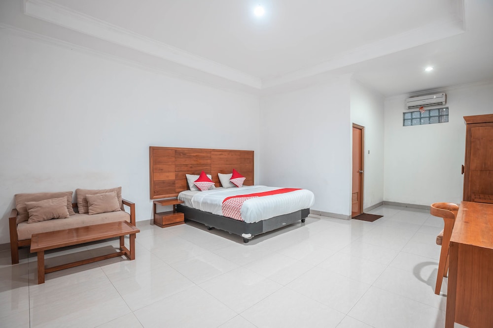 OYO 686 Bunga Karang Hotel 21/46