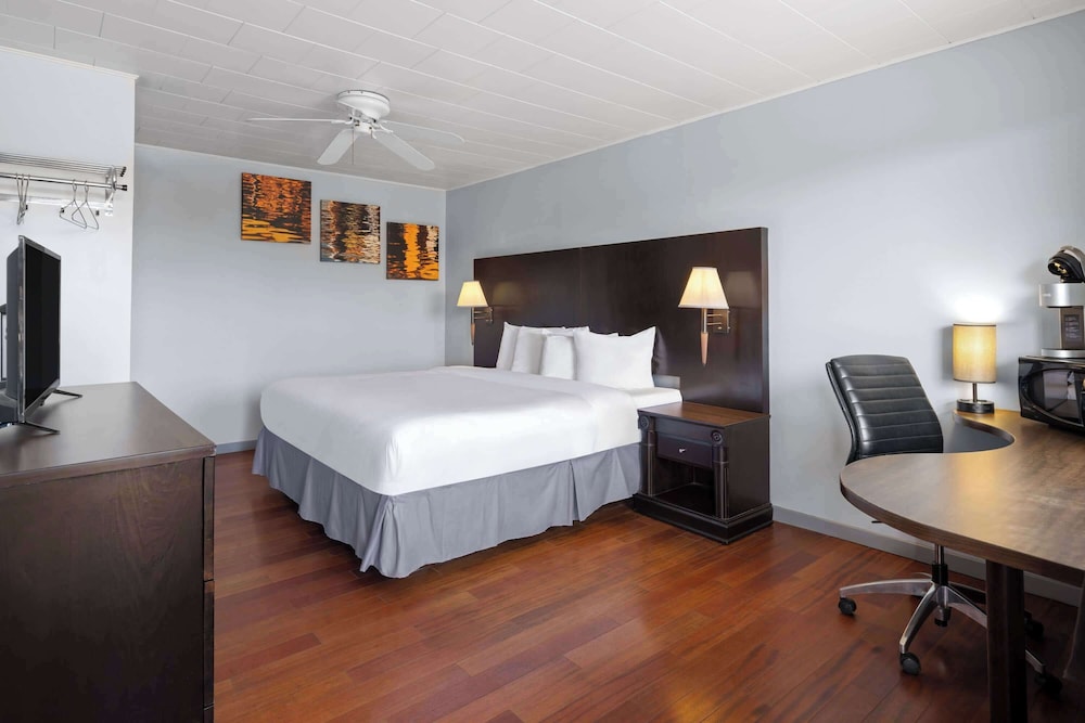 Travelodge by Wyndham Grand Falls 17/32