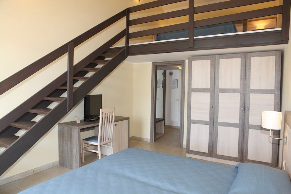 Hotel Villa Giulia 15/67