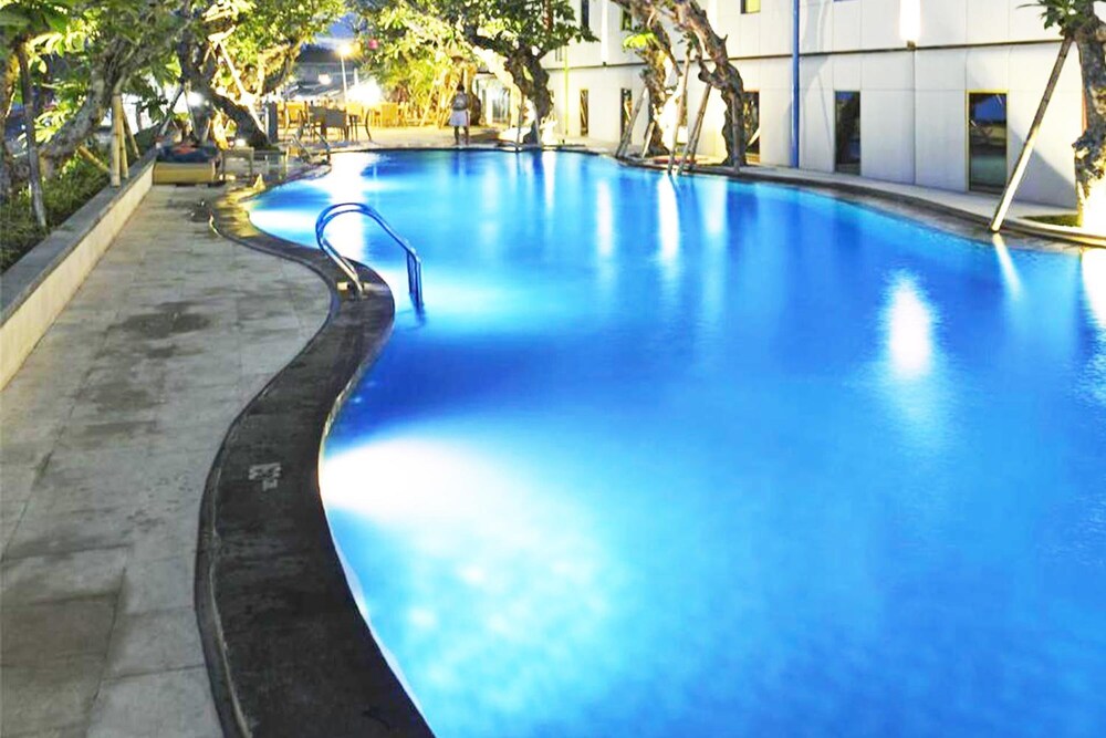 Singaraja Hotel 8/59