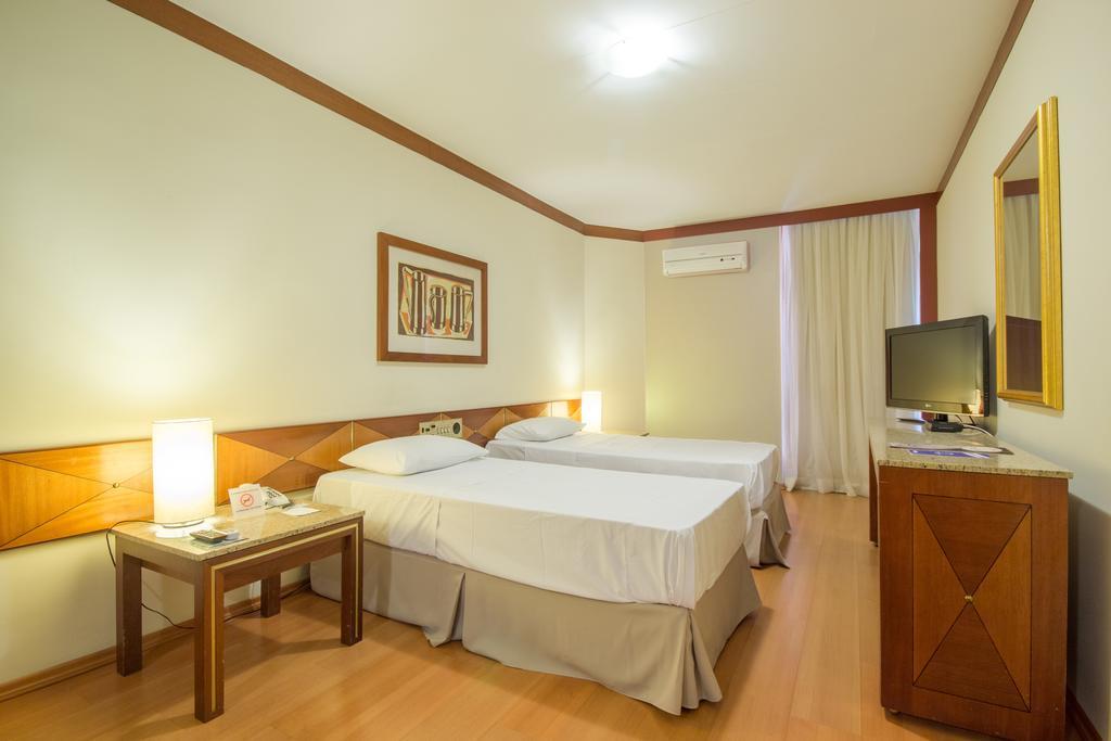 Hotel Crystal 7/28