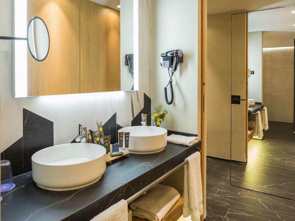 Novotel Sevilla 43/77