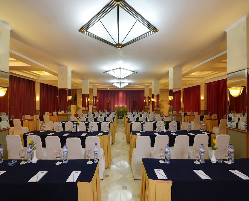 The Jayakarta Suites Bandung 57/71