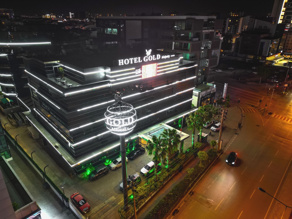 Gold Majesty Hotel 3/63