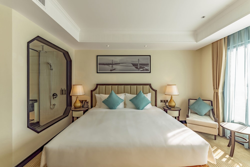 Charmant Suites a Boutique Hotel Can Tho 7/50