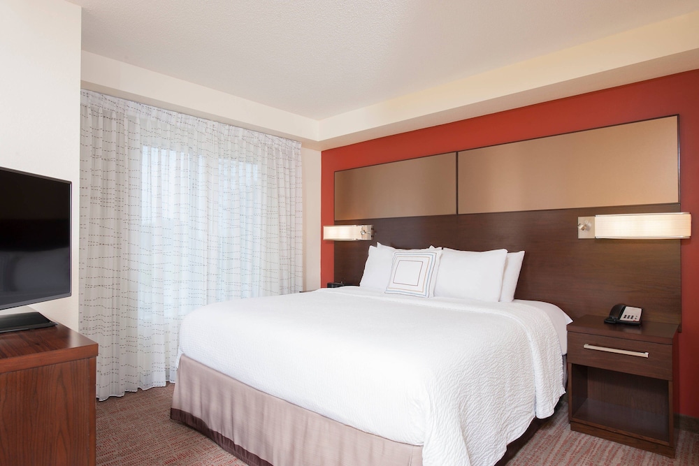RESIDENCE INN BLOOMINGTON 11/34
