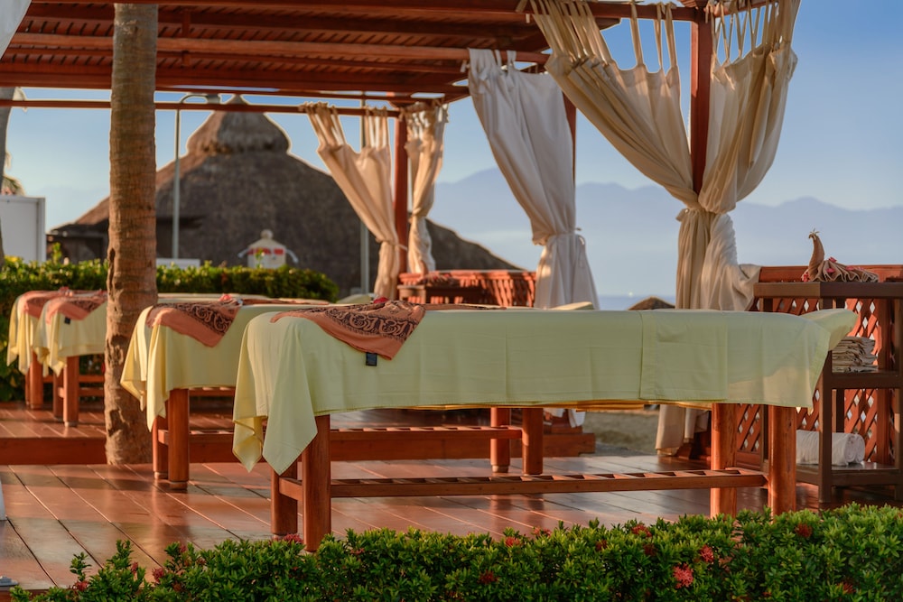 Grand Decameron Complex Bucerias A Trademark All Inclusive 18/76