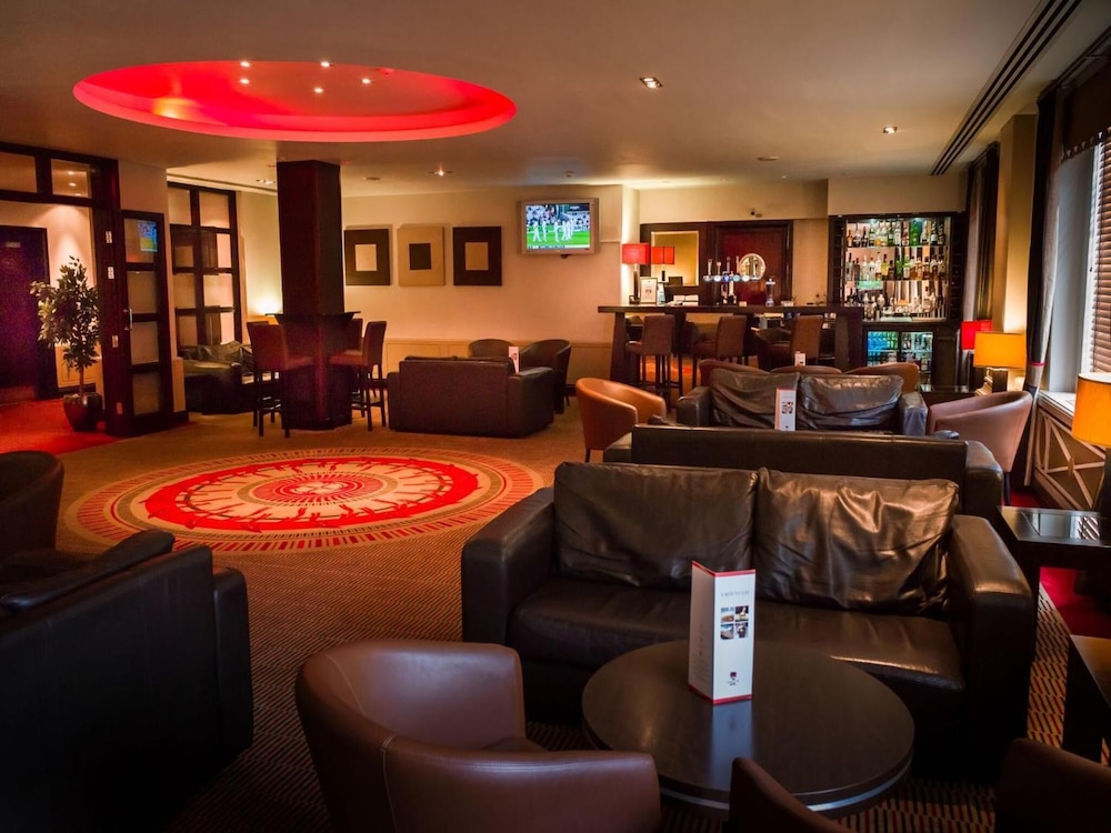 The Dragon Hotel 18/36