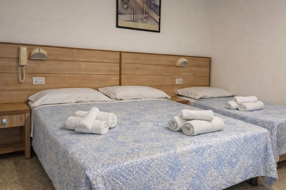 Hotel Brezza 24/50