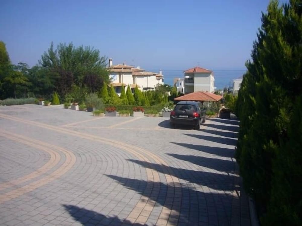 Sun Residence 33/36