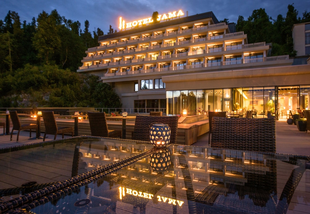 Hotel Jama in POSTOJNA