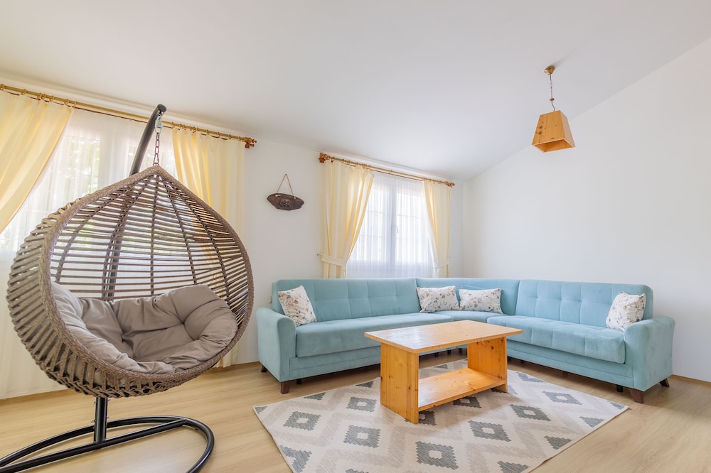 Caretta Caretta Pension 25/43