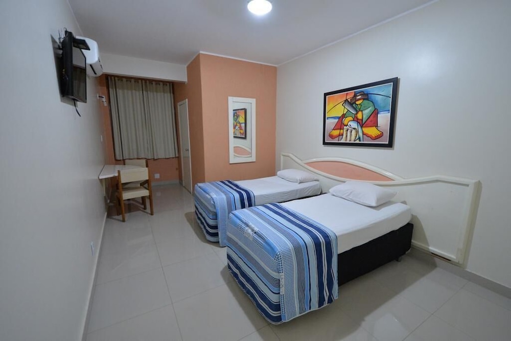 Standard, Twin Beds