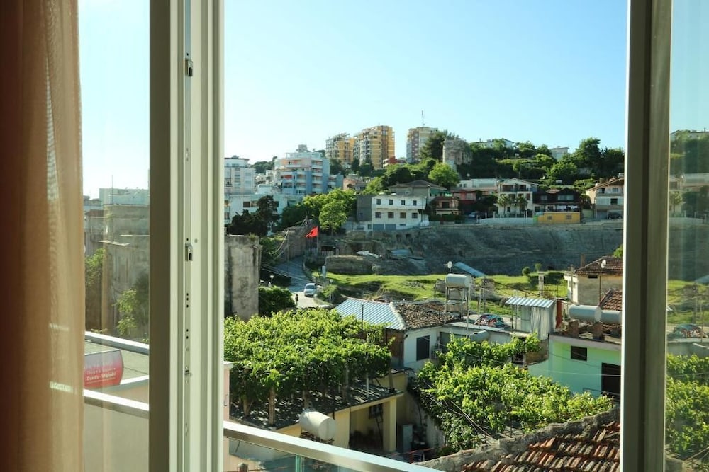 Brais Hotel 30/36