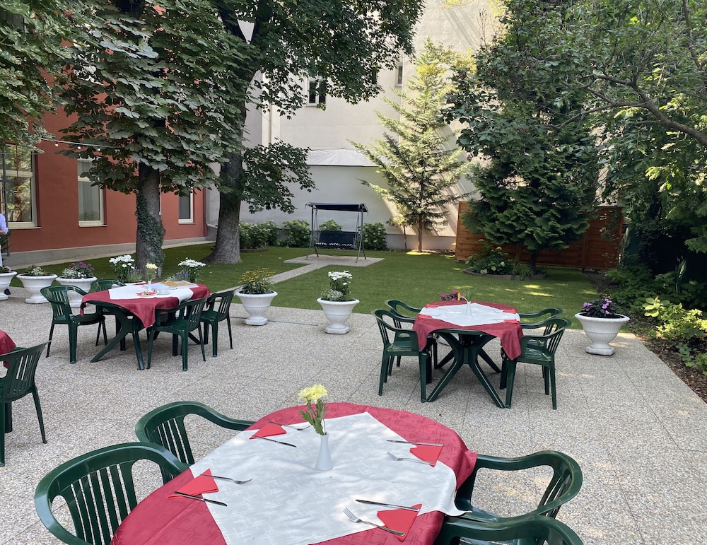 Gartenhotel Gabriel 35/45