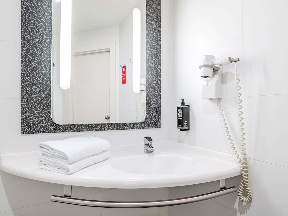 Ibis Bilbao Barakaldo 42/43