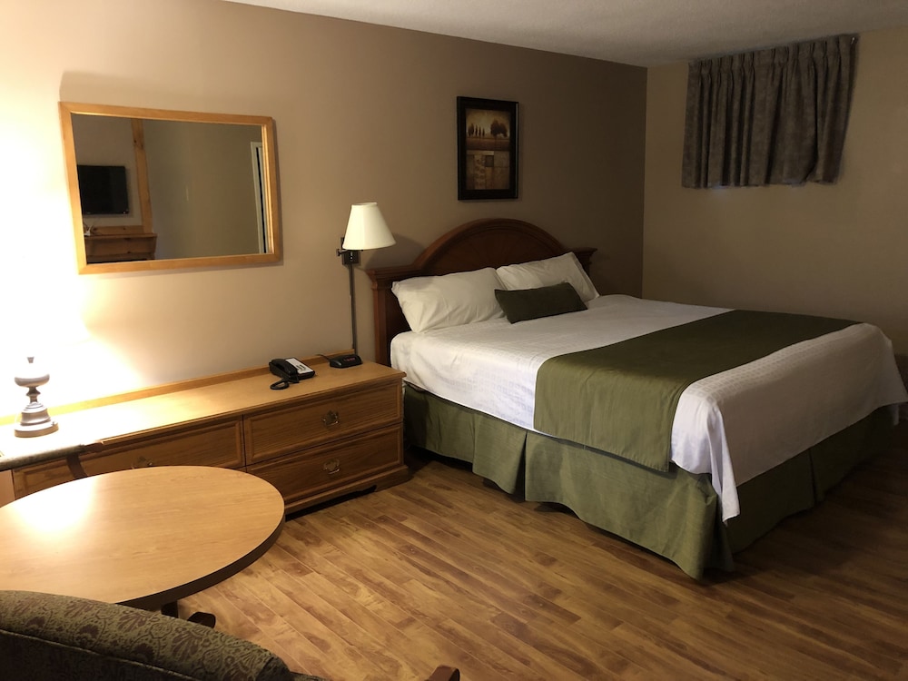 Colonial Resort and Spa 12/70