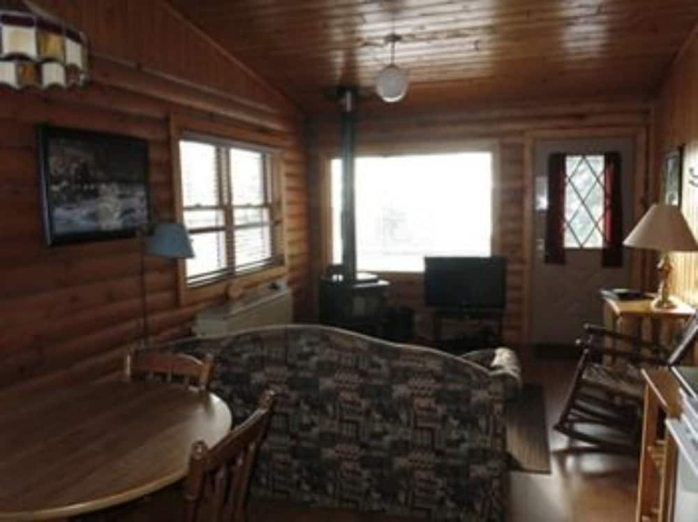 Cascade Lodge 42/50