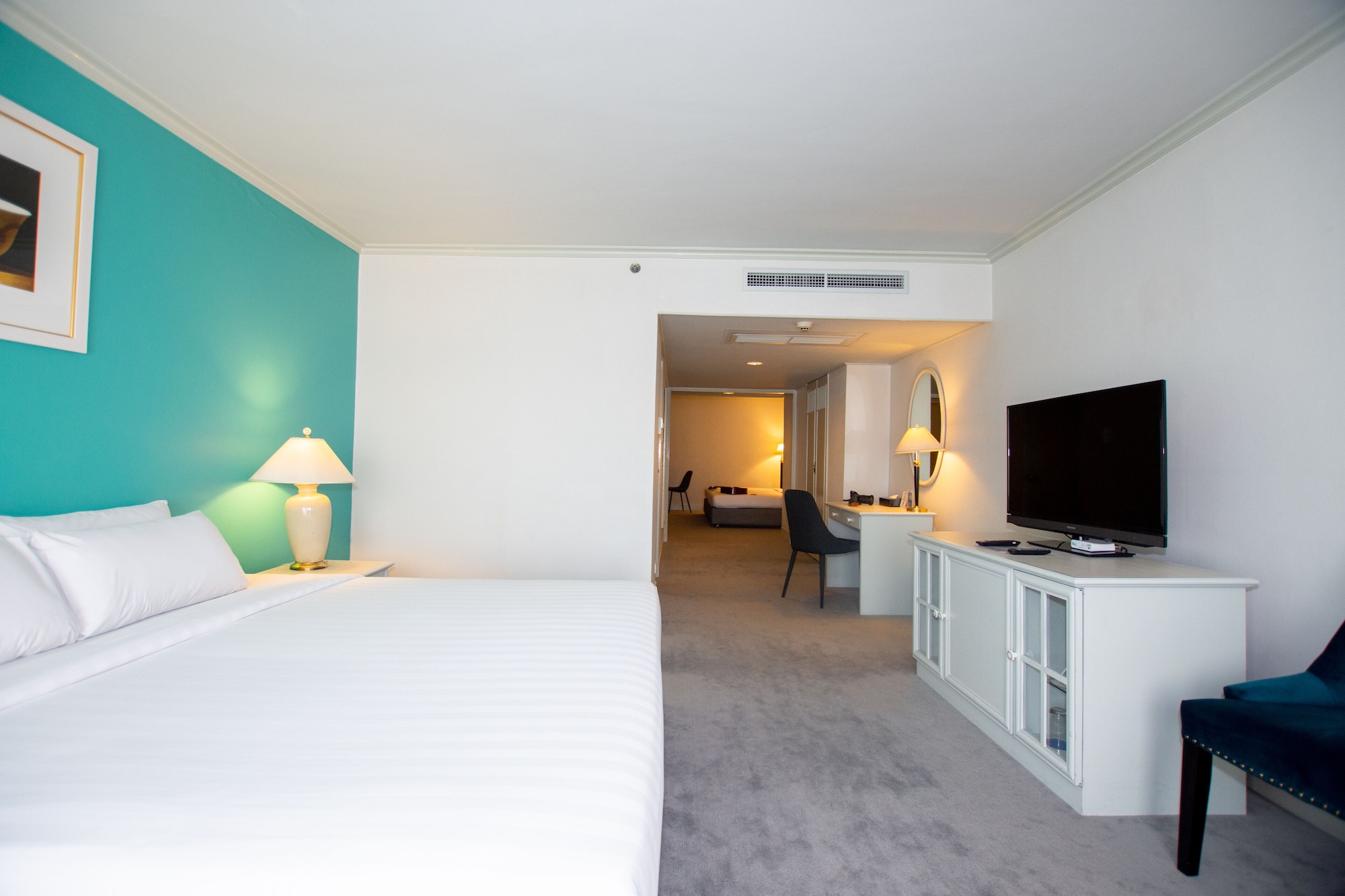 Family Suite City View Room