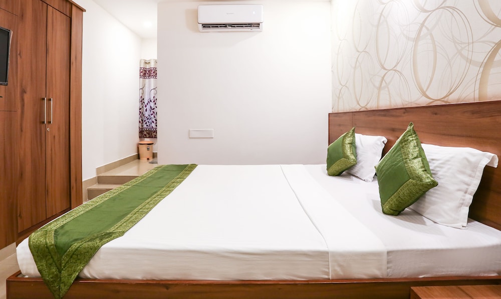 Itsy By Treebo - Comforts Inn, University Road Deralakatte 8/24