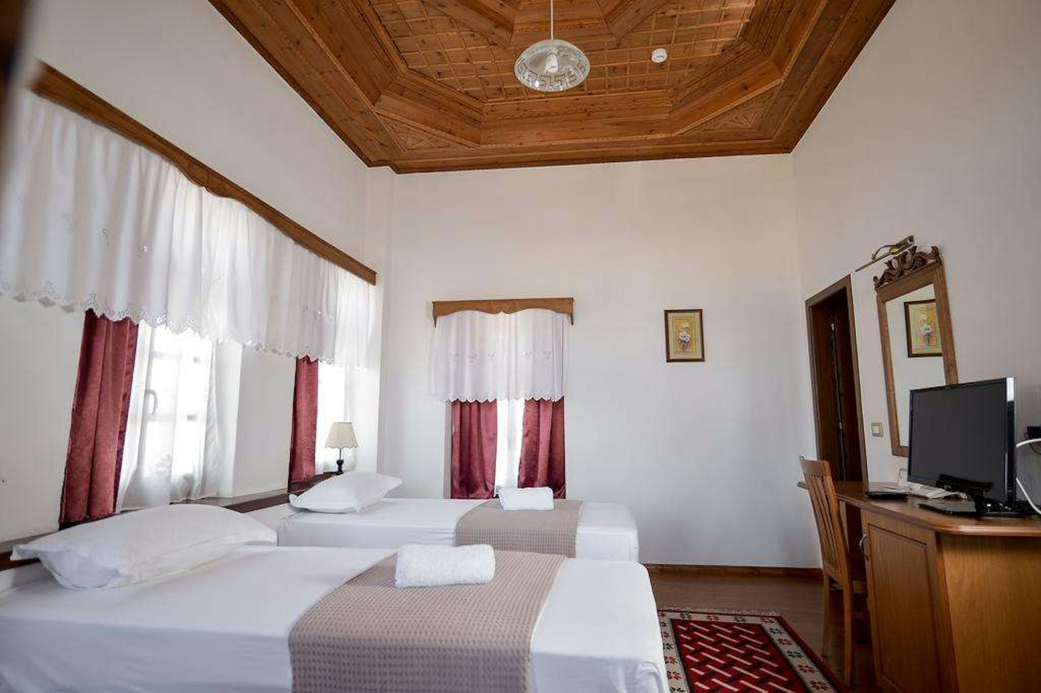 HOTEL KALEMI 2 4/19