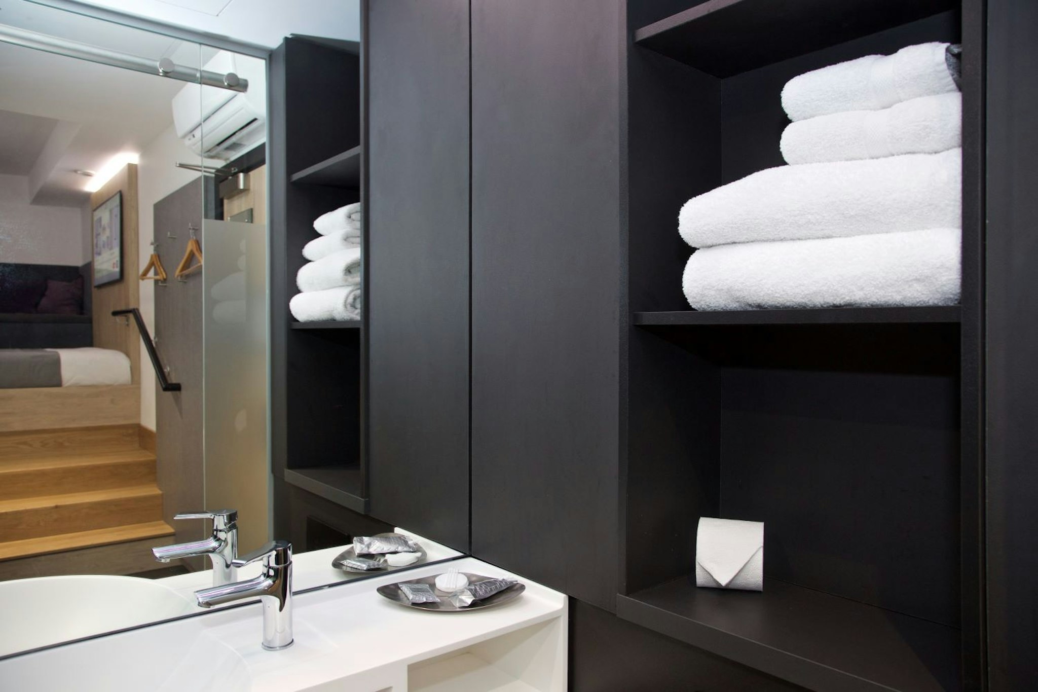 The Z Hotel Bath 25/25