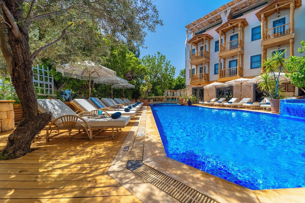 Elixir Boutique Hotel 45/50