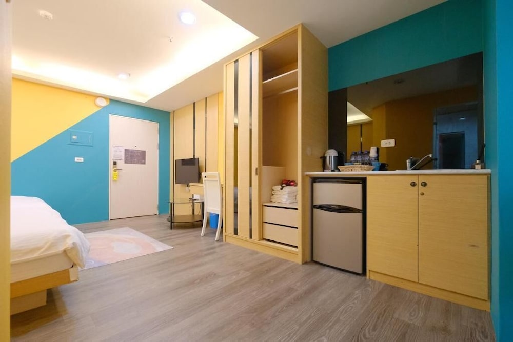 85 Asia Hotel 55/69