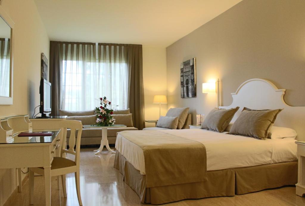 Junior Suite, Single