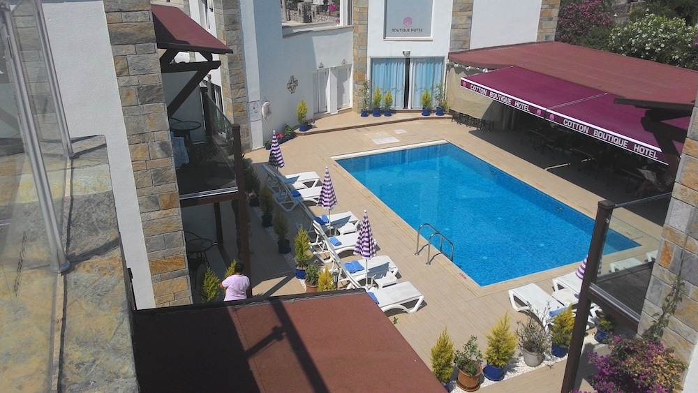 Cotton Boutique Hotel 28/34