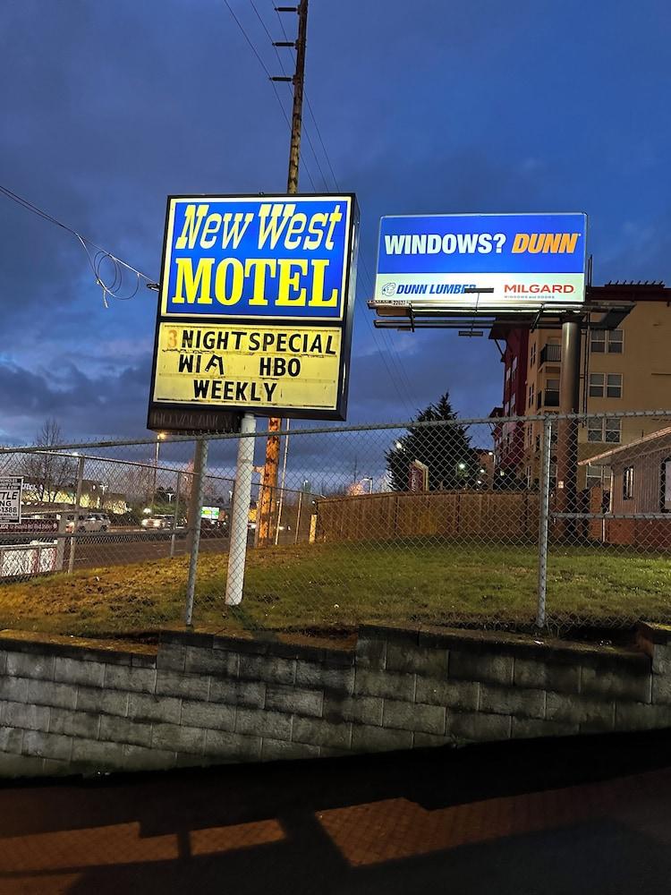 New West Motel 15/15