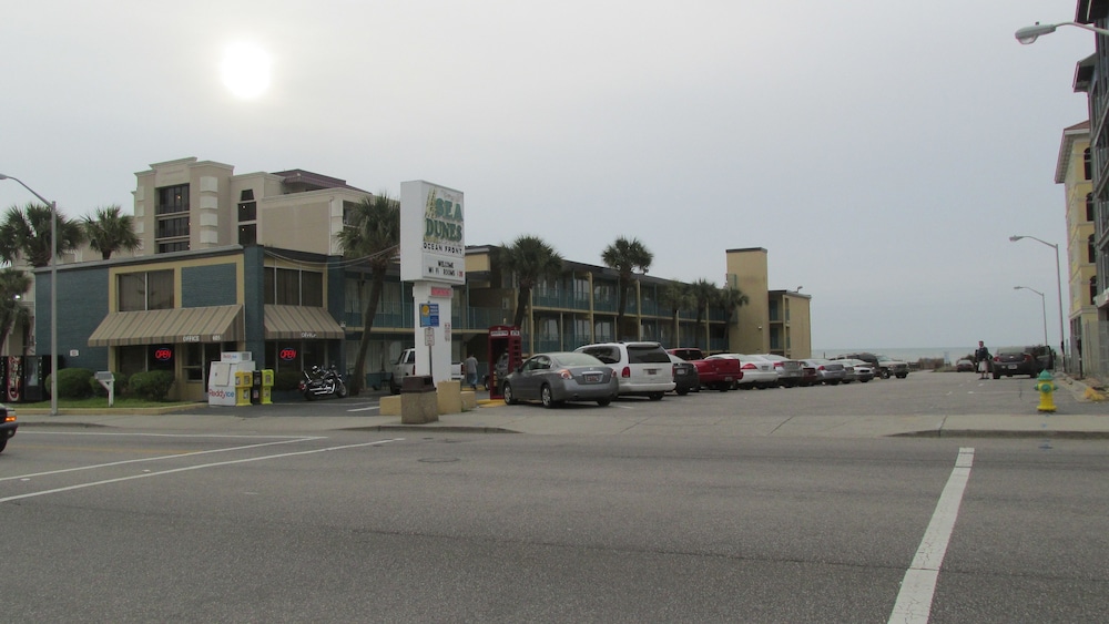 Sea Dunes Oceanfront 8/39