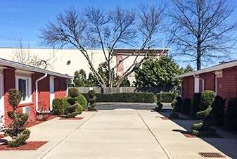 Travelodge By Wyndham Bay Shore Long Island 32/41