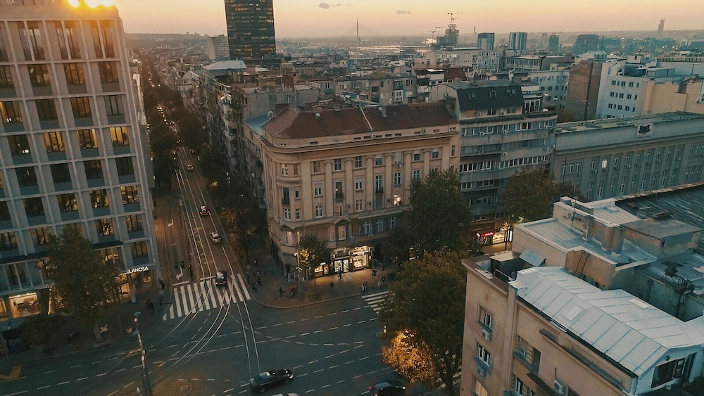 Kings Palace Suites 5/50