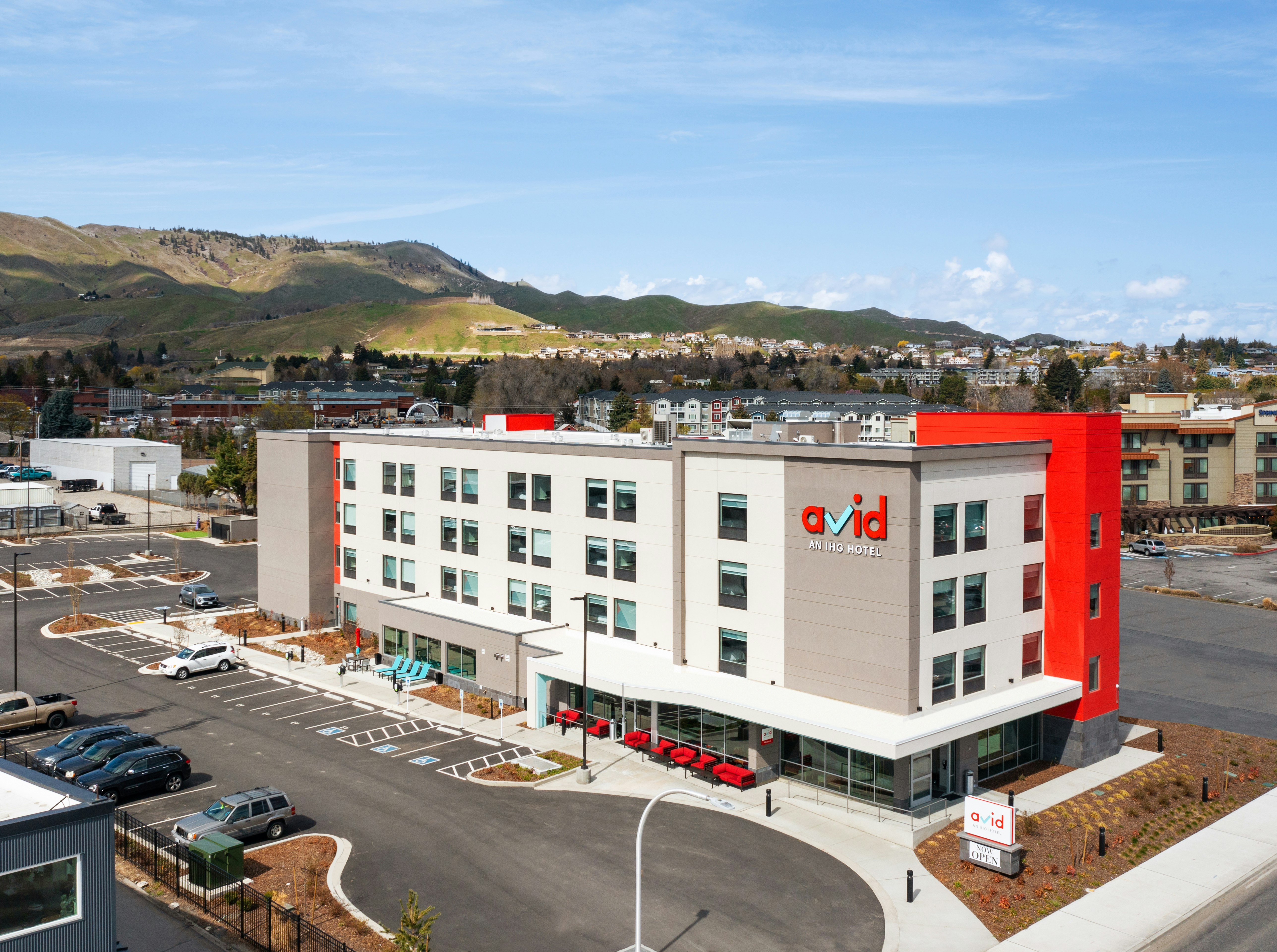 avid hotels - Wenatchee, an IHG Hotel 1/25