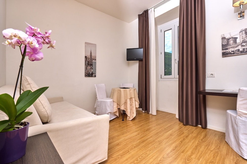 Hotel Geier 19/48