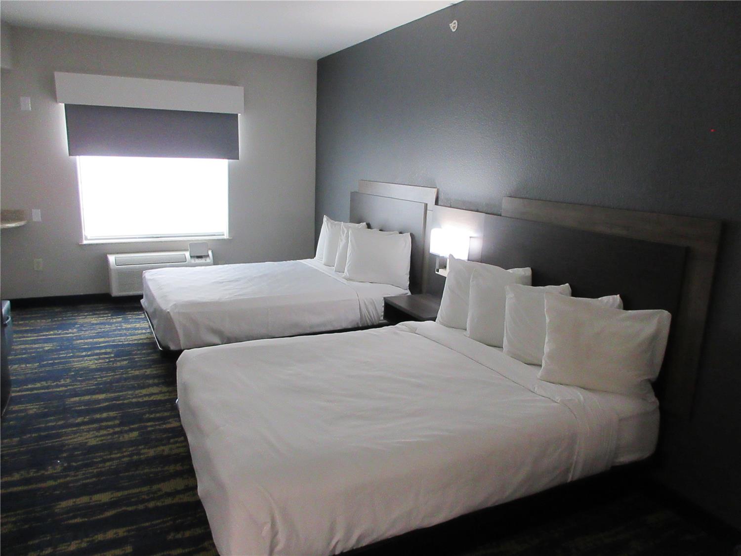 Suite, 2 Queen Beds, Sofa, Accessible
