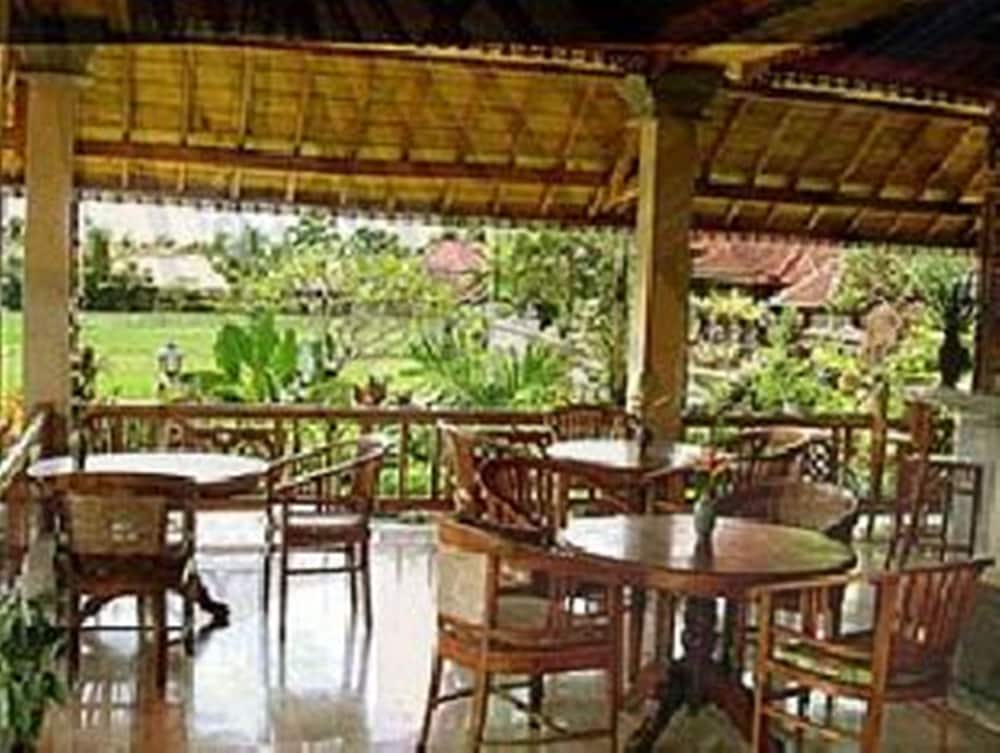 Cendana Resort Spa 54/70