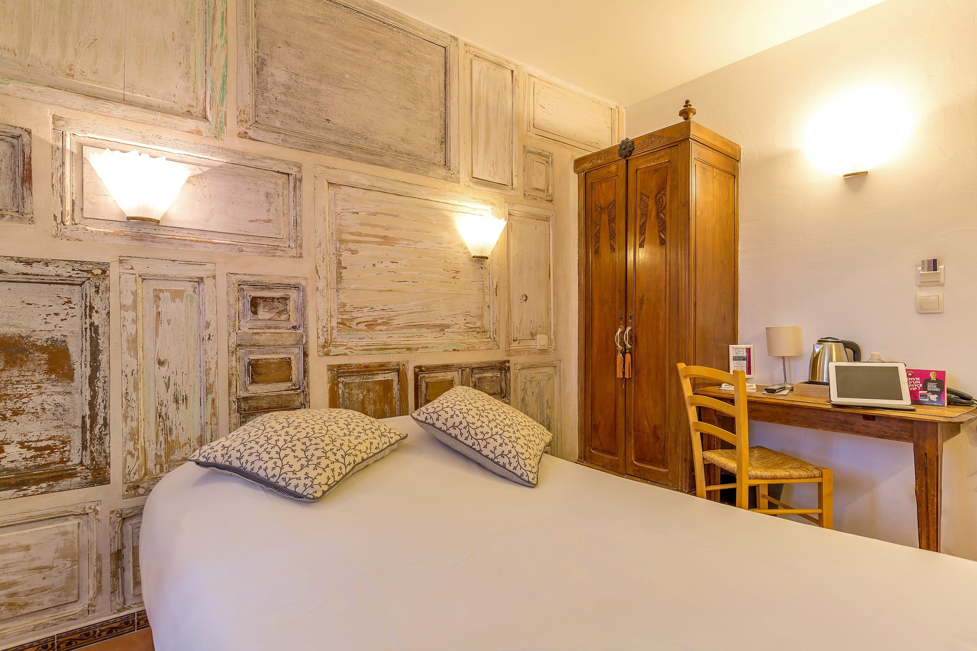 غرفة تقليدية بسرير مزدوج، Hotel the Originals Martigues Clair 5/5