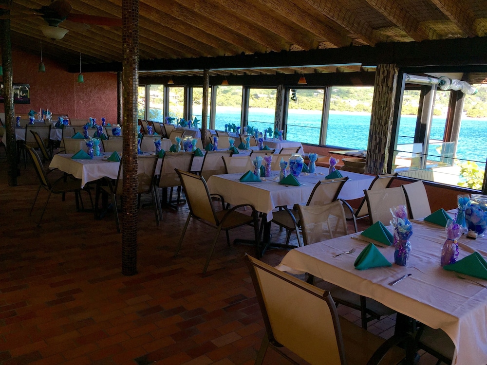 Lindbergh Bay Hotel And Villas 45/68