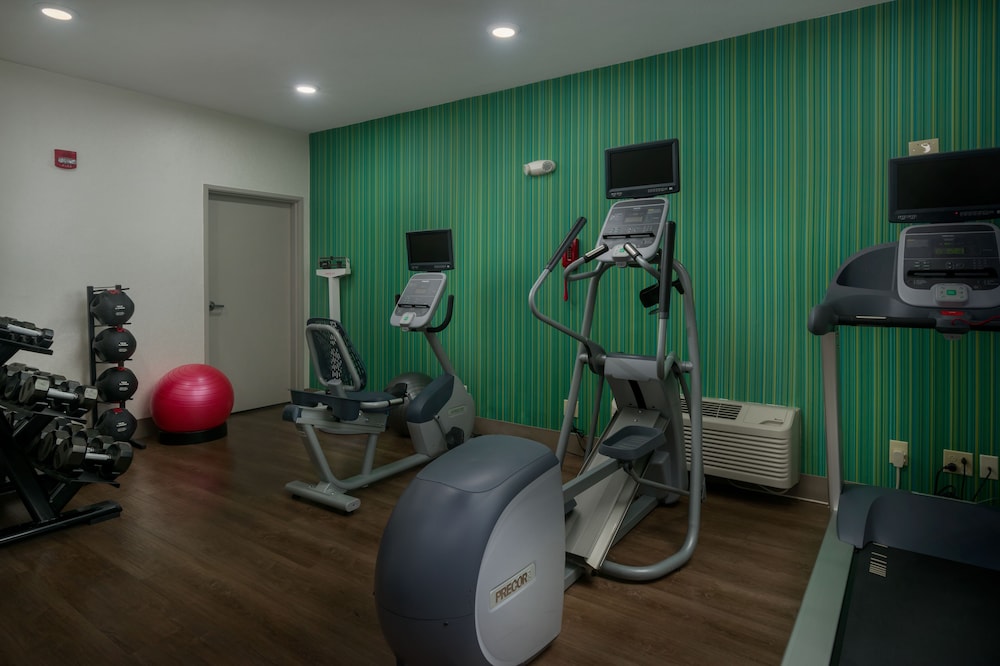Holiday Inn Express Hotel And Suites Lawrence 29/48