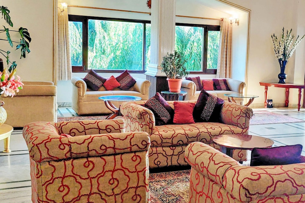 Whistling Pines Resort 25/50