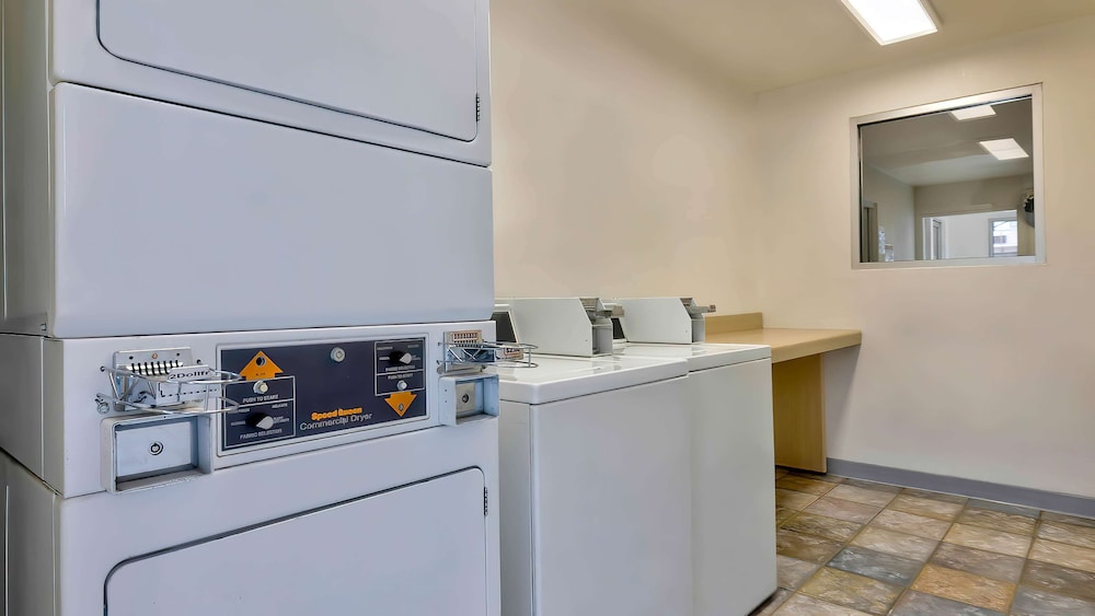 Motel6 Gallup, NM 7/42