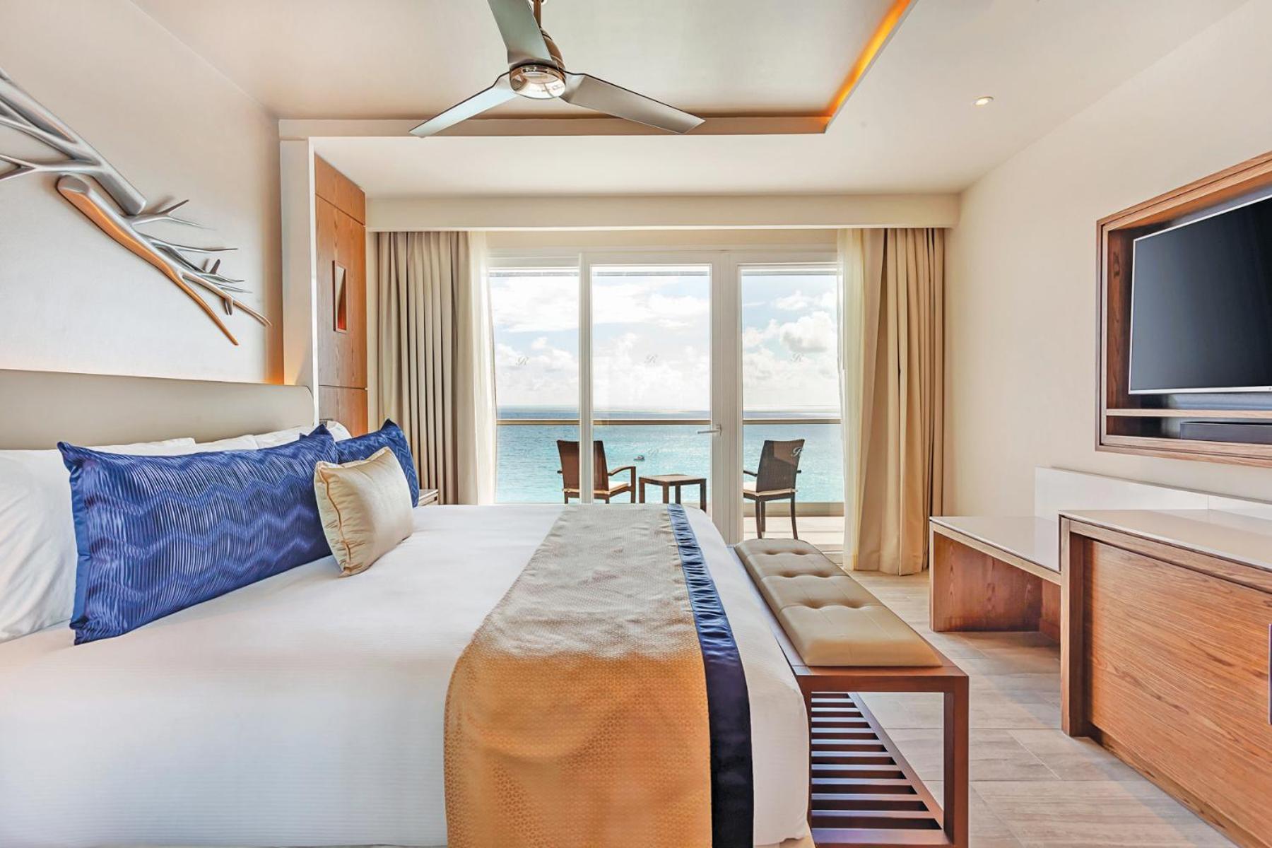 Luxury, Suite, King Bed, Ocean Front، Royalton CHIC Cancun, An Autograph Collection (ex Royalton Cancun) 4/7