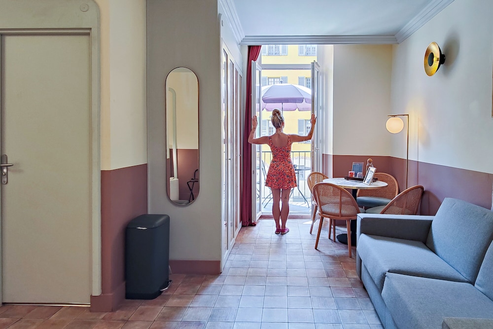 Hôtel Au Picardy 34/50
