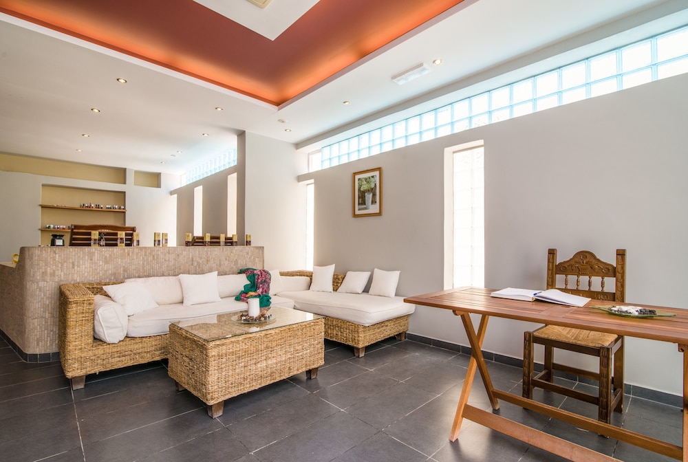 Antinea Suites and Spa 38/75