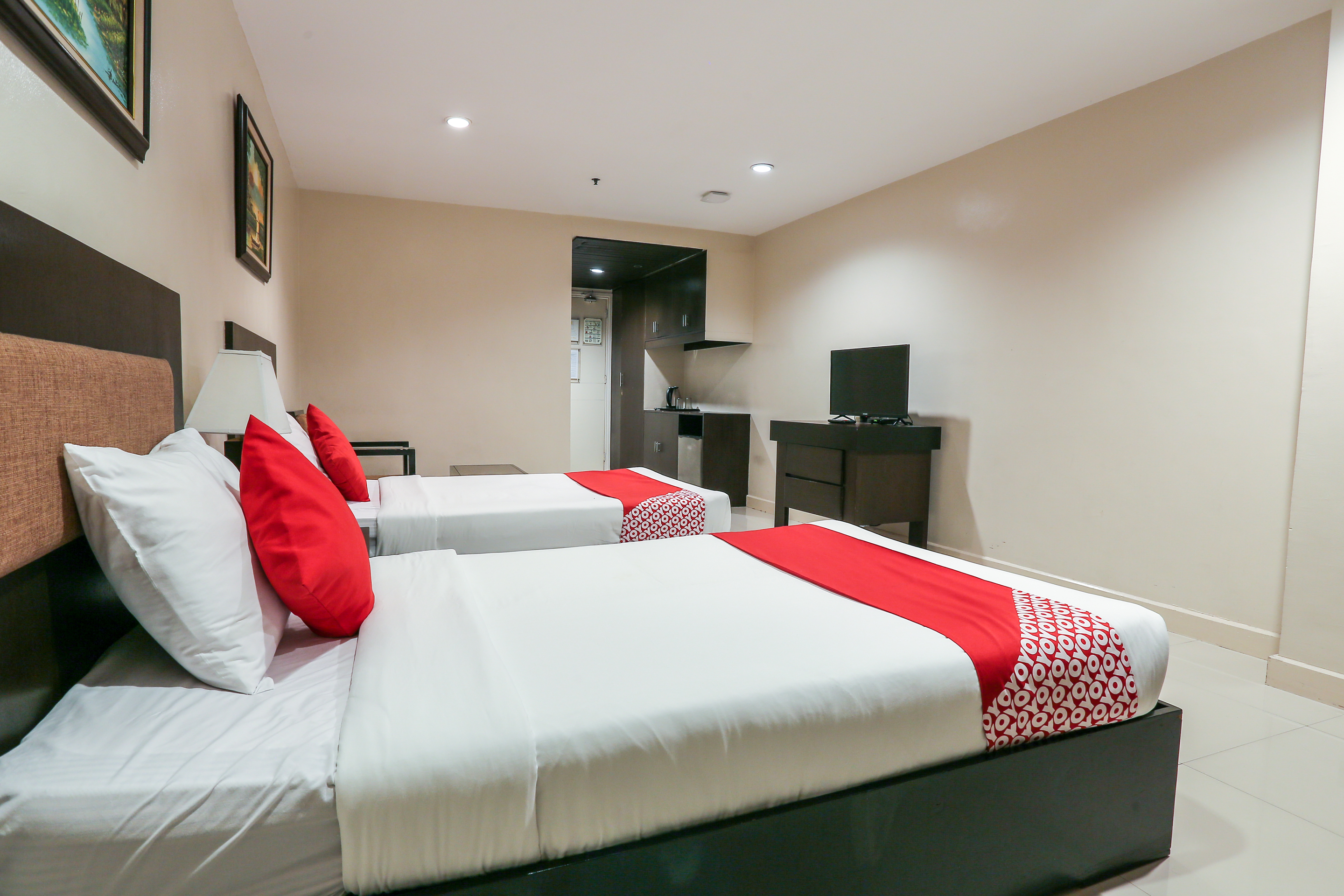 Paragon Tower Hotel 27/50