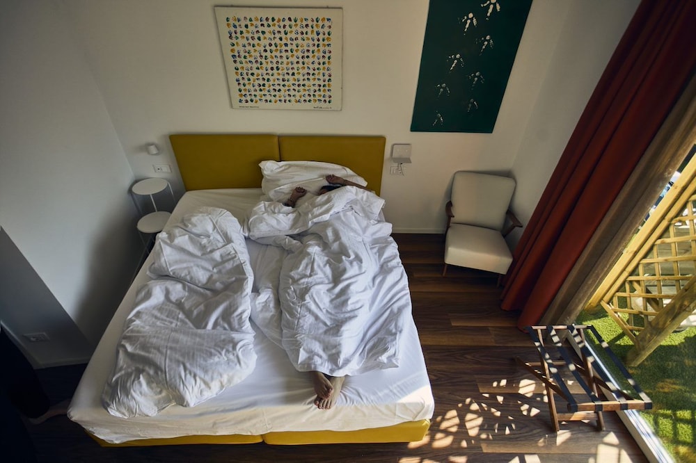 HOTEL PARADISO 34/59